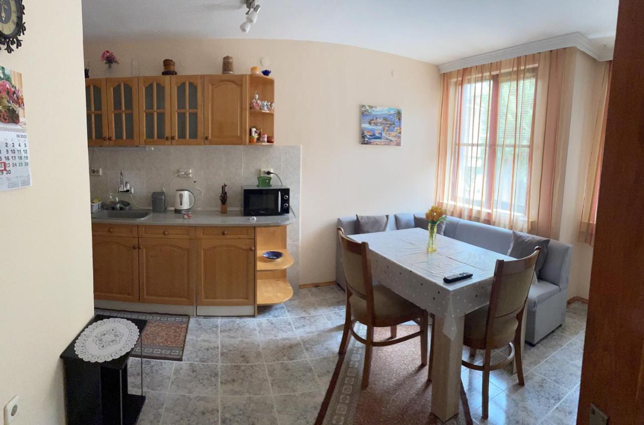 Mariana Guest House Къща За Гости Марияна Pomorie Bagian luar foto
